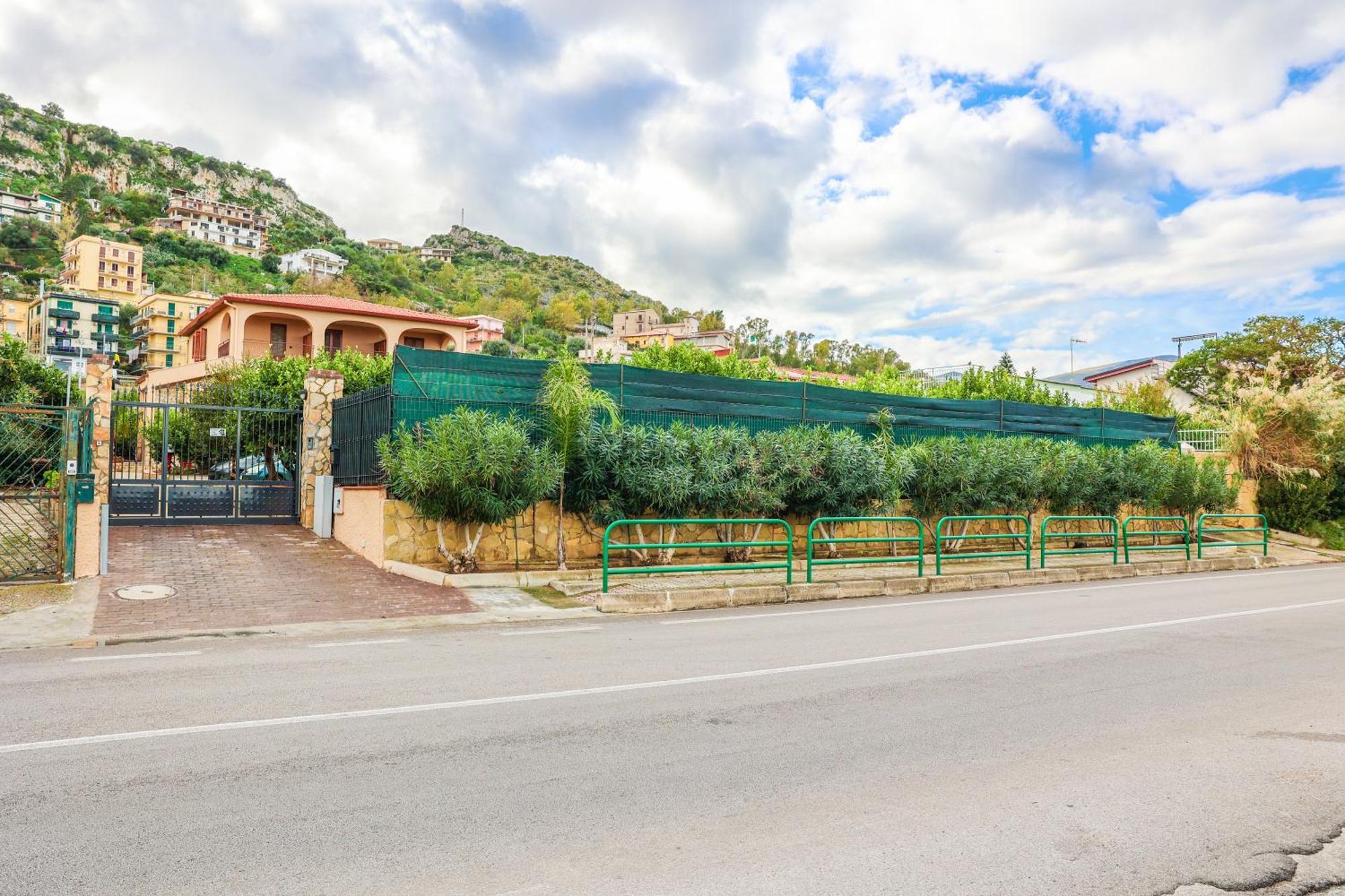 Bed & Breakfast Giardino Dei Cedri