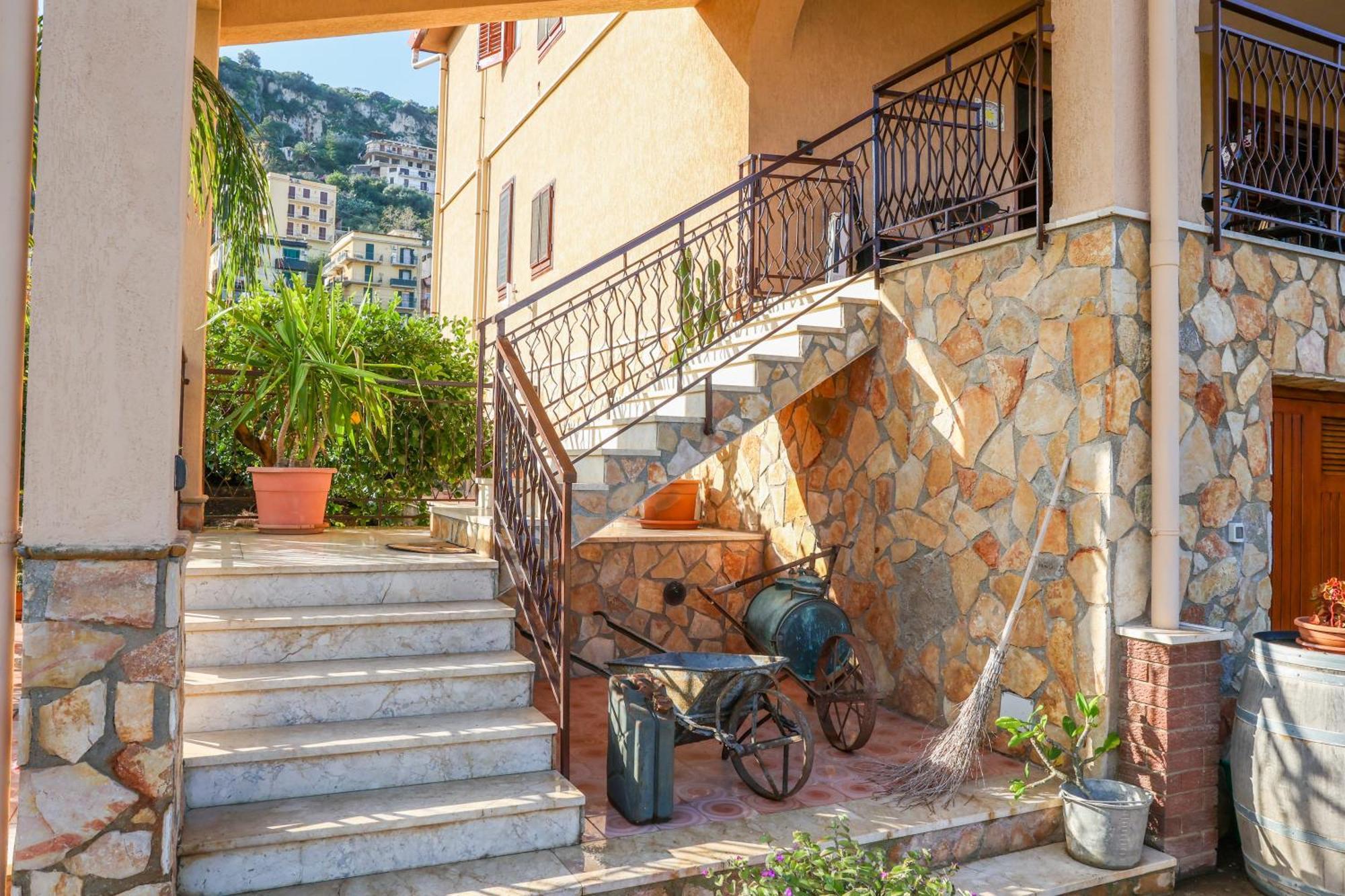 Giardino Dei Cedri Bed & Breakfast